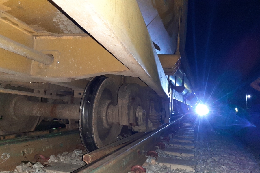 কুমিল্লায় তেল বোঝাই ট্যাংক ওয়াগন ট্রেনের বগি লাইনচ্যুত