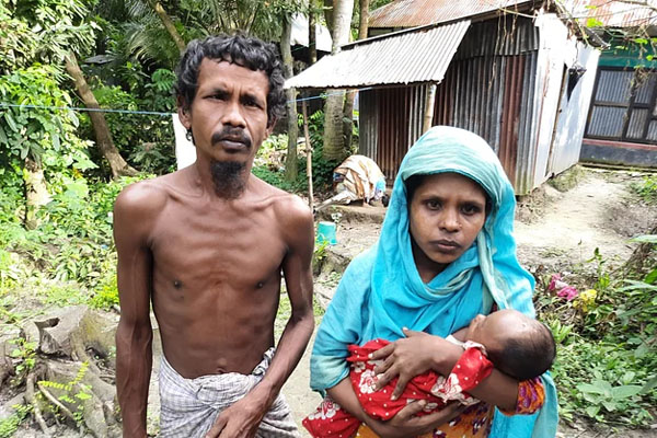 না খেয়ে প্রতিবন্ধী দম্পতি, নেই মাথা গোঁজার ঠাঁই 