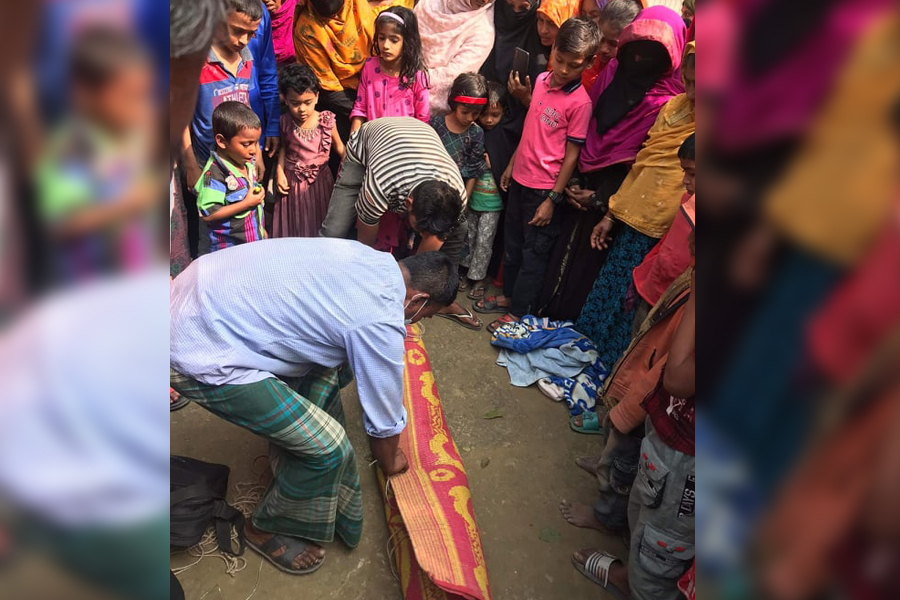 তিন মাসের সন্তানকে ডোবায় ফেলে দেন মা!