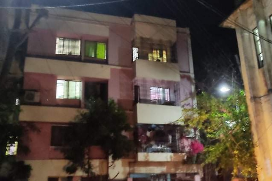 কুমিল্লা নগরীতে ছাদ থেকে ফেলে গৃহবধূকে হত্যার অভিযোগ