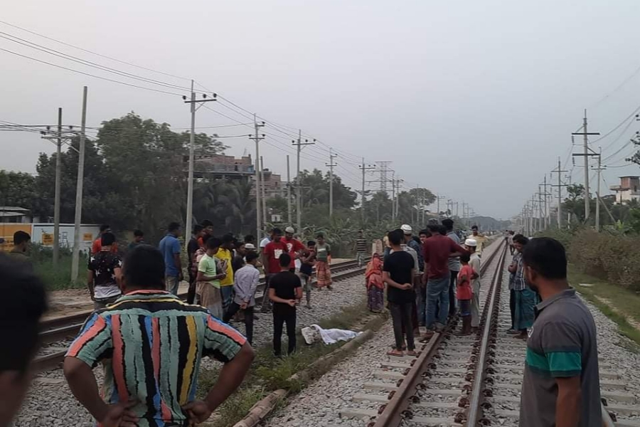 ছেলের শ্বশুর বাড়ি থেকে ফেরার পথেই ট্রেনে কাটা পড়ল বৃদ্ধ মান্নান