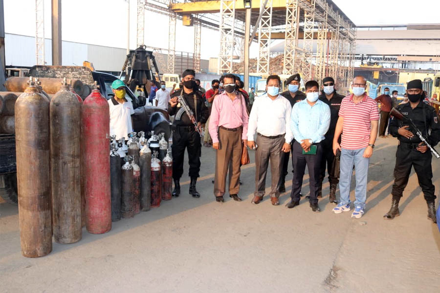 মেডিক্যাল গ্যাসের নামে ক্ষতিকর কারখানার গ্যাস বিক্রি, এসএএস গ্রুপসহ তিন প্রতিষ্ঠানকে জরিমানা
