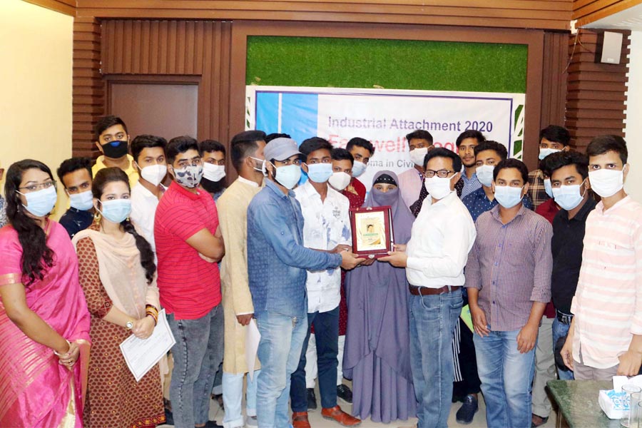 সরওয়ার এন্টারপ্রাইজ থেকে ইন্টার্ন সনদ পেলেন ৩৫ সিভিল ইঞ্জিনিয়ার