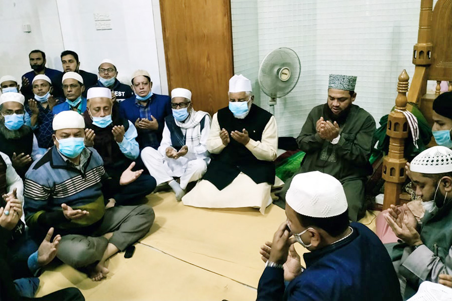 অর্থমন্ত্রী মোস্তফা কামালের রোগমুক্তি চেয়ে দোয়া কামনা