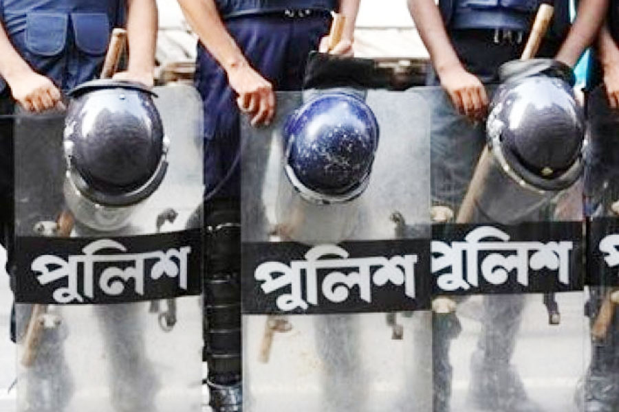 পুলিশে কনস্টেবল নিয়োগ : নারীসহ কুমিল্লায় ১১২ জন 