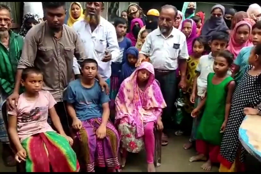 লাকসামে কাপড় শুকানোর তারে বিদ্যুৎস্পৃষ্টে স্বামী-স্ত্রীর মৃত্যু 