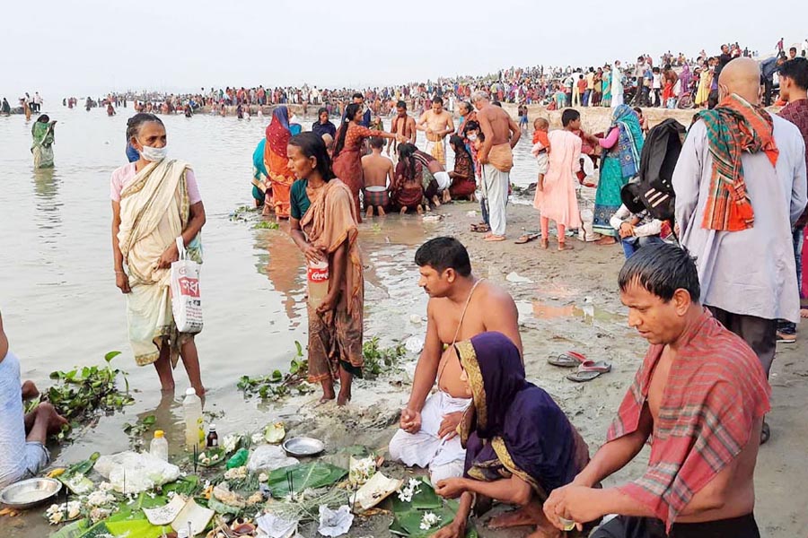 নদে অষ্টমীর স্নানে ঢল!