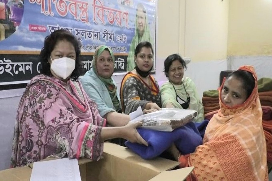 হতদরিদ্র ও শীতার্তদের মাঝে এমপি সীমার শীতবস্ত্র বিতরণ 