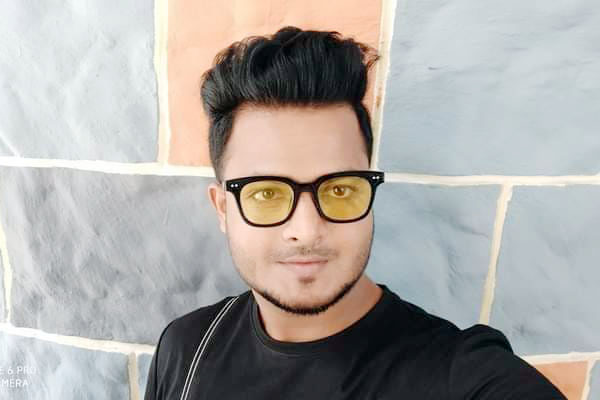 মোটরসাইকেলে ট্রাকের ধাক্কায় ছাত্রলীগ সভাপতি শামসুল আলম রিপন নিহত