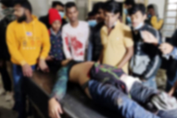 কুমিল্লার আড়াইওড়ায় যুবককে ডেকে নিয়ে ছুরিকাঘাতে খুন