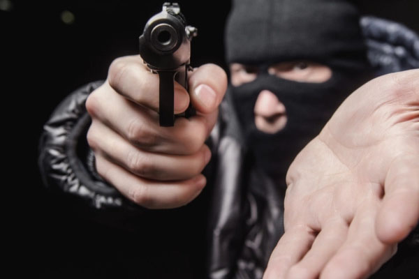 কুমিল্লায় অস্ত্রের মুখে দলিল ঘষামাজার ঘটনায় তিন কর্মচারীকে বদলি, ২৪ দিনেও হয়নি তদন্ত কমিটি