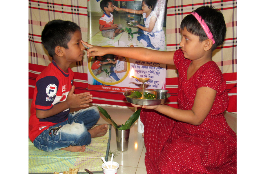 কুমিল্লায় উৎসাহ উদ্দীপনায় হিন্দু ধর্মাবলম্বীদের ভাইফোঁটা উৎসব পালিত