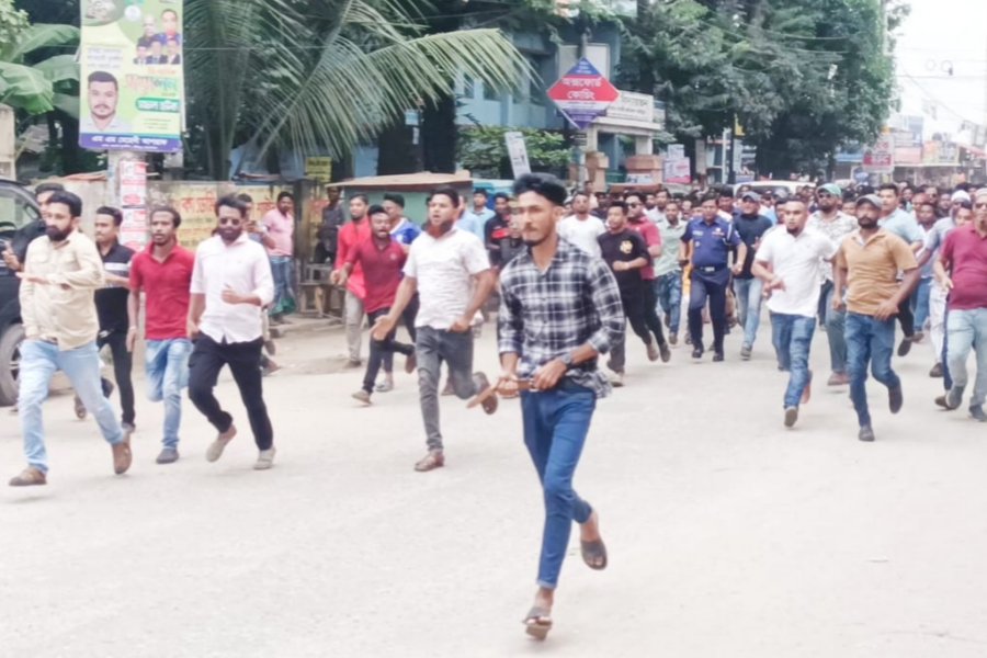 হিন্দু বৌদ্ধ খ্রিস্টান ঐক্য পরিষদের মিছিলে হামলা : ৫০০ জনের বিরুদ্ধে মামলায় গ্রেফতার ২