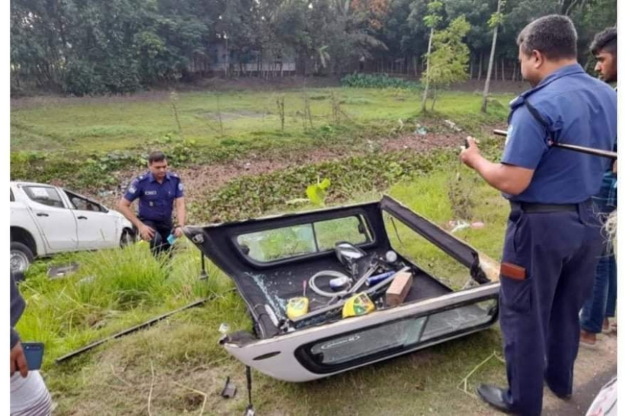 লাকসামে প্রাইভেটকার দুর্ঘটনায় পেট্রোবাংলার কর্মকর্তা নিহত