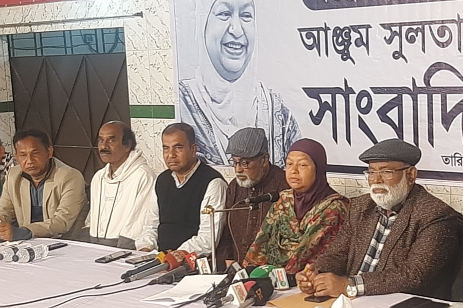 নৌকার বাহারের বিরুদ্ধে ভয়ভীতি দেখানোর অভিযোগ স্বতন্ত্র প্রার্থী সীমার