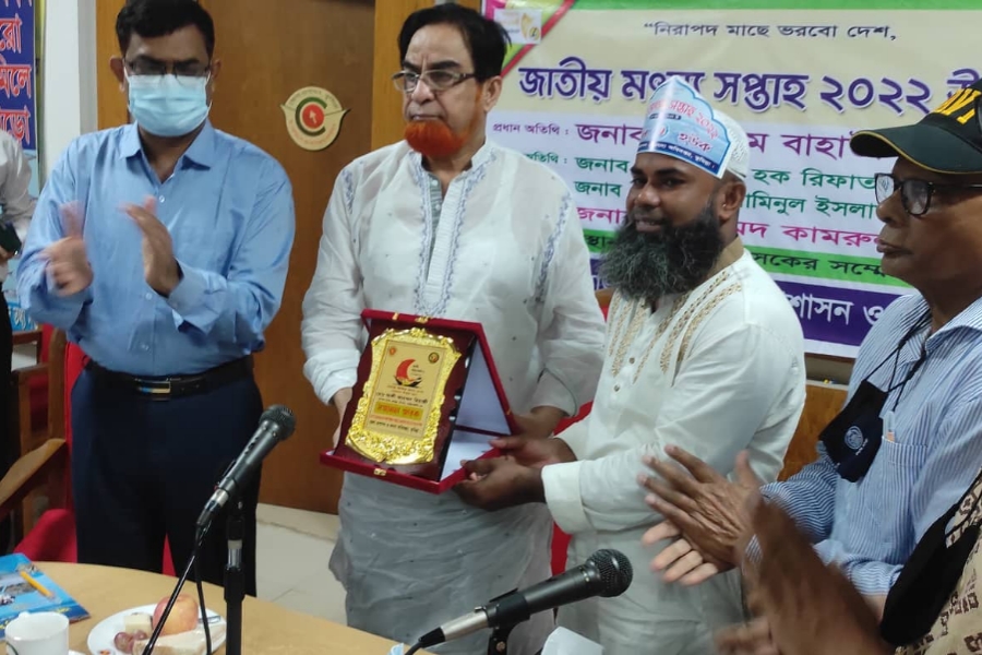 তৃতীয়বারের মতো জেলার শ্রেষ্ঠ মৎস্য চাষি আলী আহমেদ